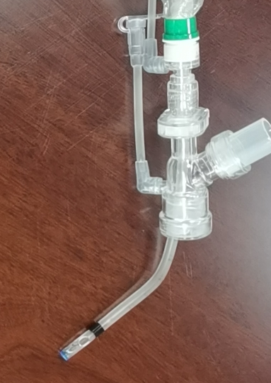 com cateter de sucção fechado médico de tipo Luer Lock homologado pelo CE 14Fr 1